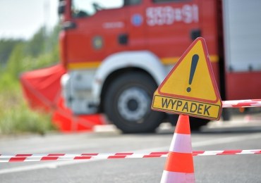 Zachodniopomorskie: Sześciu rannych w zderzeniu 3 aut w Wierzchowie