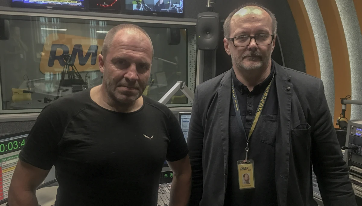 "Jest to akcja bez precedensu" - mówi ratownik TOPR i nurek jaskiniowy Krzysztof Starnawski o akcji ratowniczej w jaskini w Tajlandii. W rozmowie z RMF FM wyjaśnia też, jak wyglądał trening przed nurkowaniem oraz sama akcja wyprowadzania nastolatków. "Jeśli nie dojdzie do załamania pogody i nikt nie wpadnie w panikę, to myślę, że jutro akcja zakończy się pełnym sukcesem. Za to trzymam kciuki" - powiedział nam Starnawski.