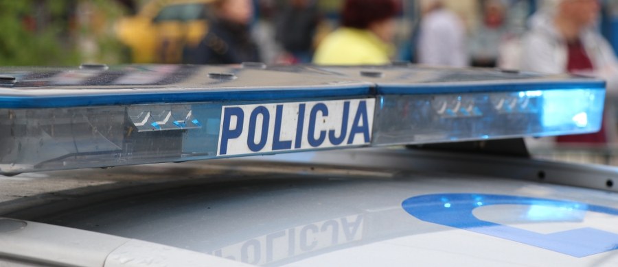 ​Strażnicy Graniczni zatrzymali w Lubuskiem 33-letniego mieszkańca woj. kujawsko-pomorskiego. Mężczyzna próbował uciec kradzionym kamperem. Okazało się, że był pod wpływem amfetaminy - poinformowała Natalia Żabka z Nadodrzańskiego Oddziału SG.