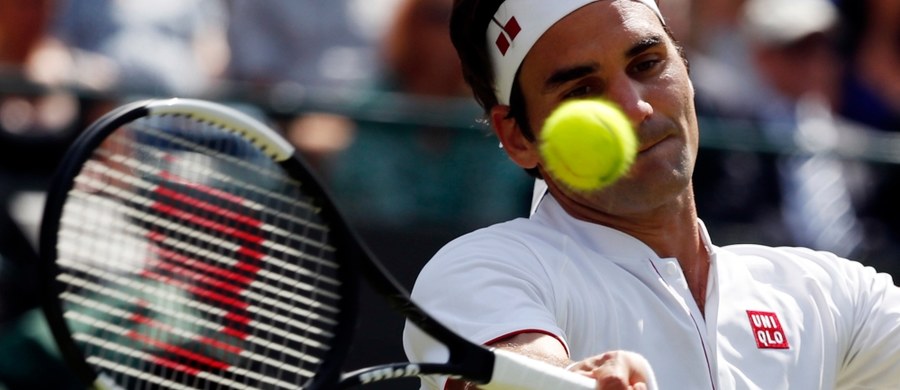Broniący tytułu i rozstawiony z "jedynką" Szwajcar Roger Federer odpadł w ćwierćfinale wielkoszlemowego Wimbledonu. Walczący o rekordowy dziewiąty triumf w Londynie tenisista przegrał z Kevinem Andersonem z RPA 6:2, 7:6 (7-5), 5:7, 4:6, 11:13.