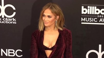 Jennifer Lopez nawiązała współpracę z Tinderem. Będzie udzielać rad miłosnych