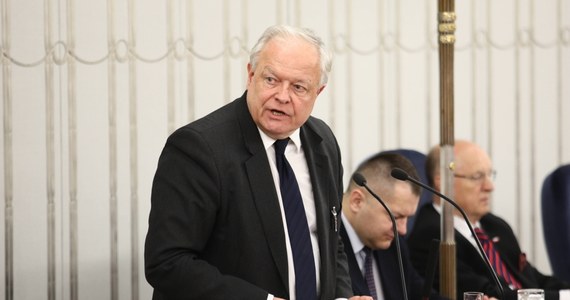 Jeśli uchwała neo-KRS, którą negatywnie zaopiniowała moje oświadczenie o woli dalszego orzekania wynika z oczywistego niedołączenia do niego zaświadczenia lekarskiego, to ono w ogóle nie powinno być opiniowane. Jeśli jednak oceniano mnie merytorycznie, to chyba zaskarżyłbym tę uchwałę - mówi prezes Izby Karnej Sądu Najwyższego Stanisław Zabłocki.