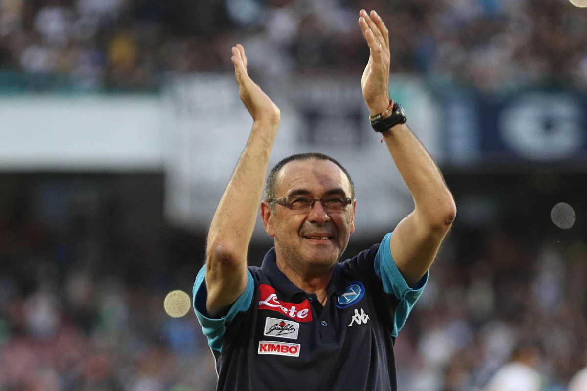 ​Nowym trener Chelsea Londyn został były szkoleniowiec zespołu włoskiej ekstraklasy piłkarskiej Napoli Maurizio Sarri - potwierdził oficjalnie zespół angielskiej Premier League. Zastąpił swojego rodaka Antonio Conte.