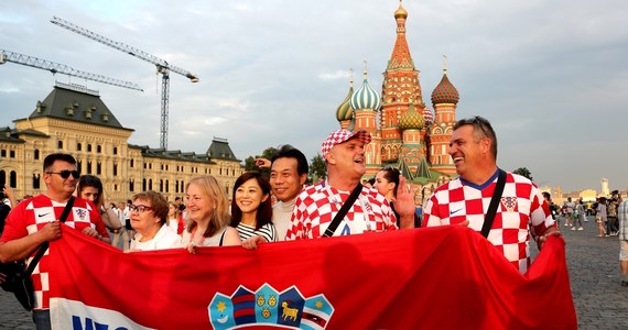 ​O godz. 17:00 czasu polskiego na moskiewskich Łużnikach odbędzie się najważniejszy międzypaństwowy mecz piłkarski od 2014 roku, kiedy w finale mistrzostw świata w Brazylii Niemcy pokonały Argentynę. W tegorocznym mundialu w Rosji o trofeum zagrają Francja i Chorwacja. A ty komu kibicujesz? Zagłosuj w naszej sondzie!