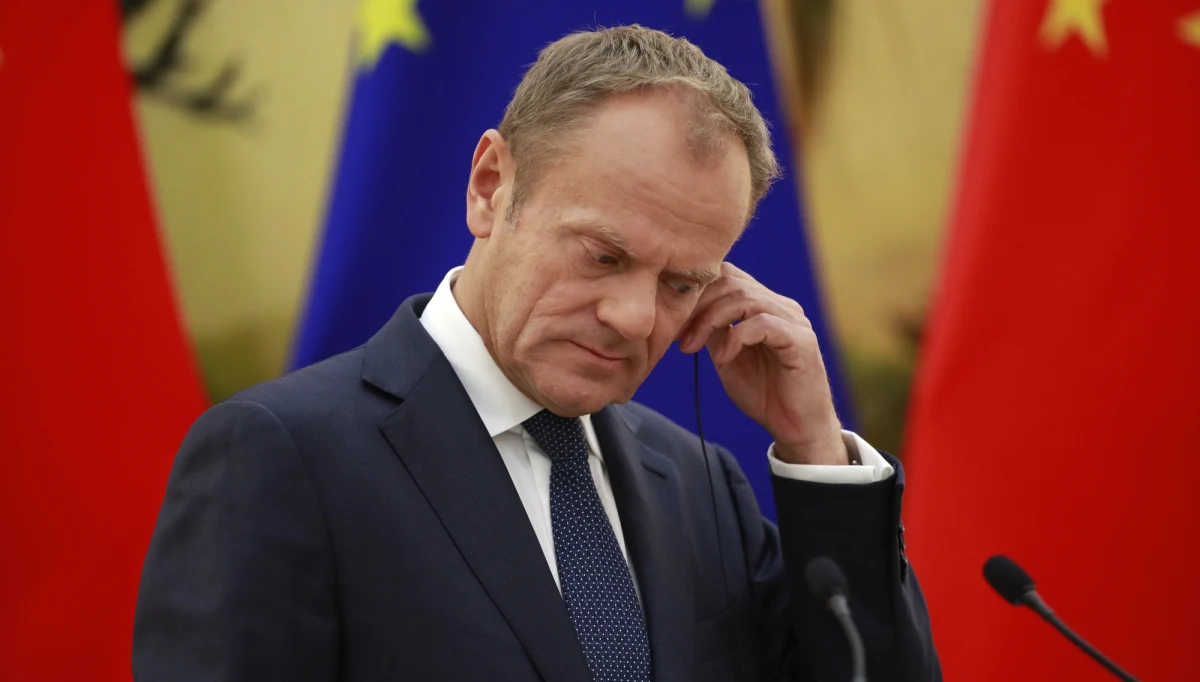 "Szanujemy to, że Donald Tusk jest zajęty. Liczymy, że on uszanuje nasz czas i jeszcze w wakacje wybierze jeden z terminów" - mówi przewodnicząca komisji ds. Amber Gold Małgorzata Wassermann. Zaproponowała trzy terminy przesłuchania przewodniczącego RE - pierwszy to 25 września, a dwa kolejne w październiku.