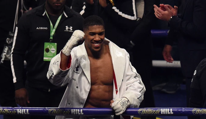 Anthony Joshua zawalczy jeszcze w tym roku? Menedżer wypowiedział się wprost