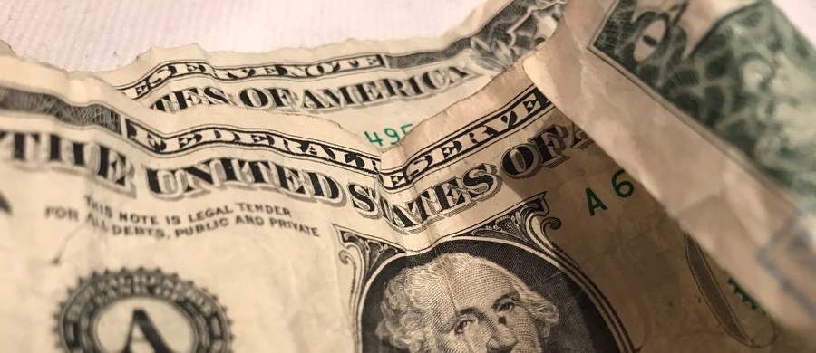 Pula nagród tegorocznego wielkoszlemowego turnieju US Open zostanie zwiększona z 50,4 do 53 mln dolarów - poinformowała amerykańska federacja tenisowa. Triumfatorzy nowojorskiej rywalizacji, która rozpocznie się 27 sierpnia, zarobią w singlu po 3,8 mln dolarów.