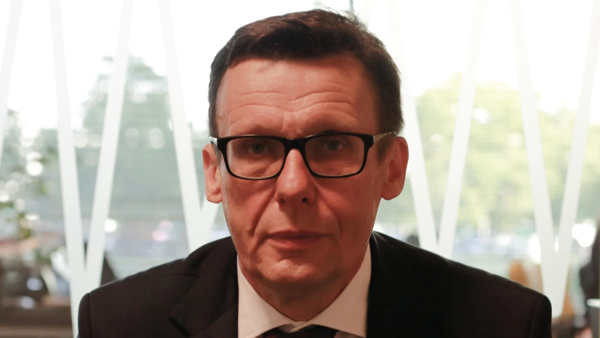 „Jeśli profesor Małgorzata Gersdorf podejmie działania przypisane Pierwszemu Prezesowi SN, musi się spodziewać konsekwencji dyscyplinarnych” - mówił Marek Ast, polityk Prawa i Sprawiedliwości, członek sejmowej komisji sprawiedliwości, który był gościem Rozmowy w samo południe w RMF FM. Gość Marcina Zaborskiego odniósł się też do dzisiejszych słów prof. Małgorzaty Gersdorf, że wraca z urlopu i do 2020 roku będzie I prezesem Sądu Najwyższego. „To subiektywne odczucie pani profesor” i dodał, że „sędzia w stanie spoczynku nie korzysta z urlopu, tak jak z urlopu nie korzysta emeryt” – podsumował dzisiejszy status prof. Gersdorf nasz gość. 