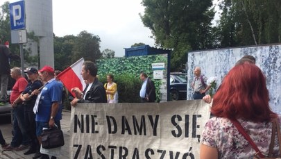 "Wiec na zakazanej ziemi". Manifestacja Obywateli RP, KOD-u i Strajku Kobiet