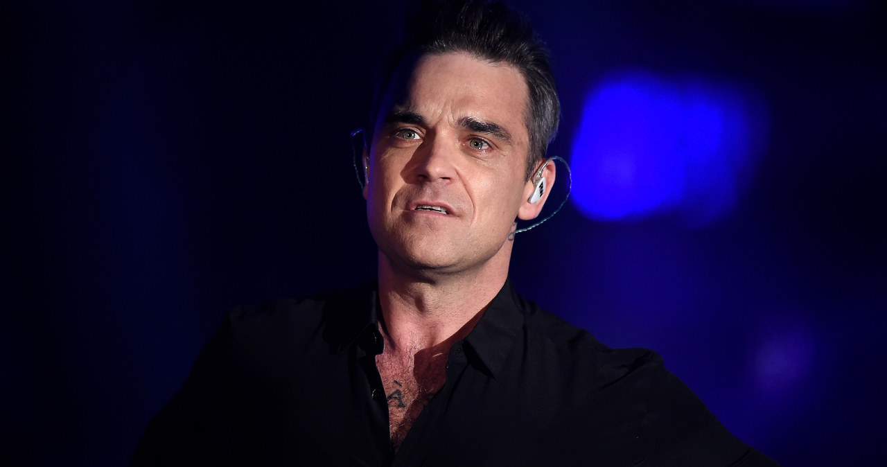 Słynny brytyjski piosenkarz Robbie Williams po raz pierwszy od 20 lat wpuścił kamery do swojego domu - wszystko po to, by nakręcić dokument opowiadający o jego burzliwym życiu i błyskotliwej karierze. Jak raportują zagraniczne media, produkcja ruszyła kilka miesięcy temu.