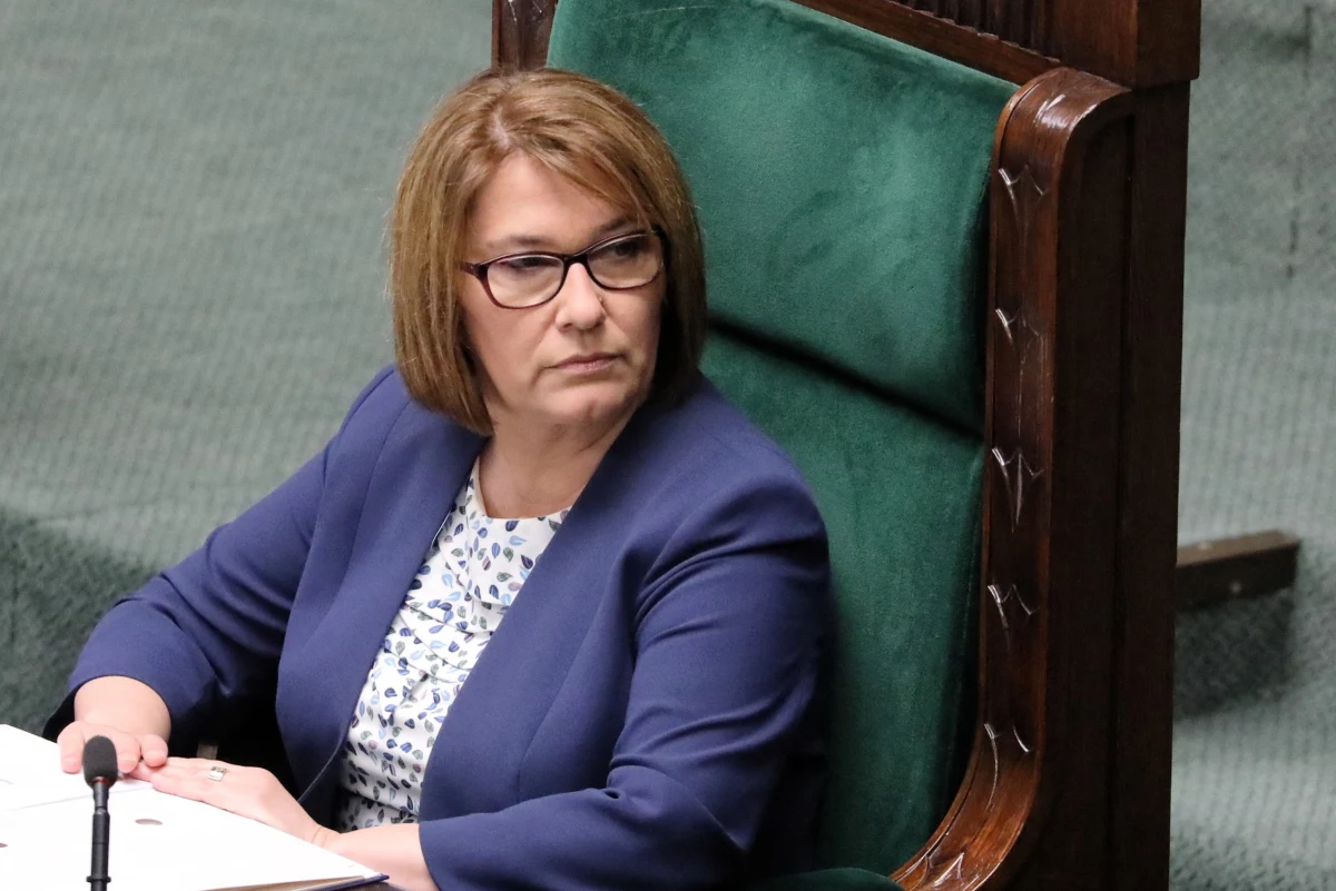 Uchwałą Prezydium Zarządu Okręgowego PiS Przemysław M. został usunięty z szeregów PiS. Poinformowała o tym na Twitterze rzeczniczka PiS Beata Mazurek. ​Decyzja ma związek z zatrzymaniami, jakich we wtorek dokonało ABW i CBA. 