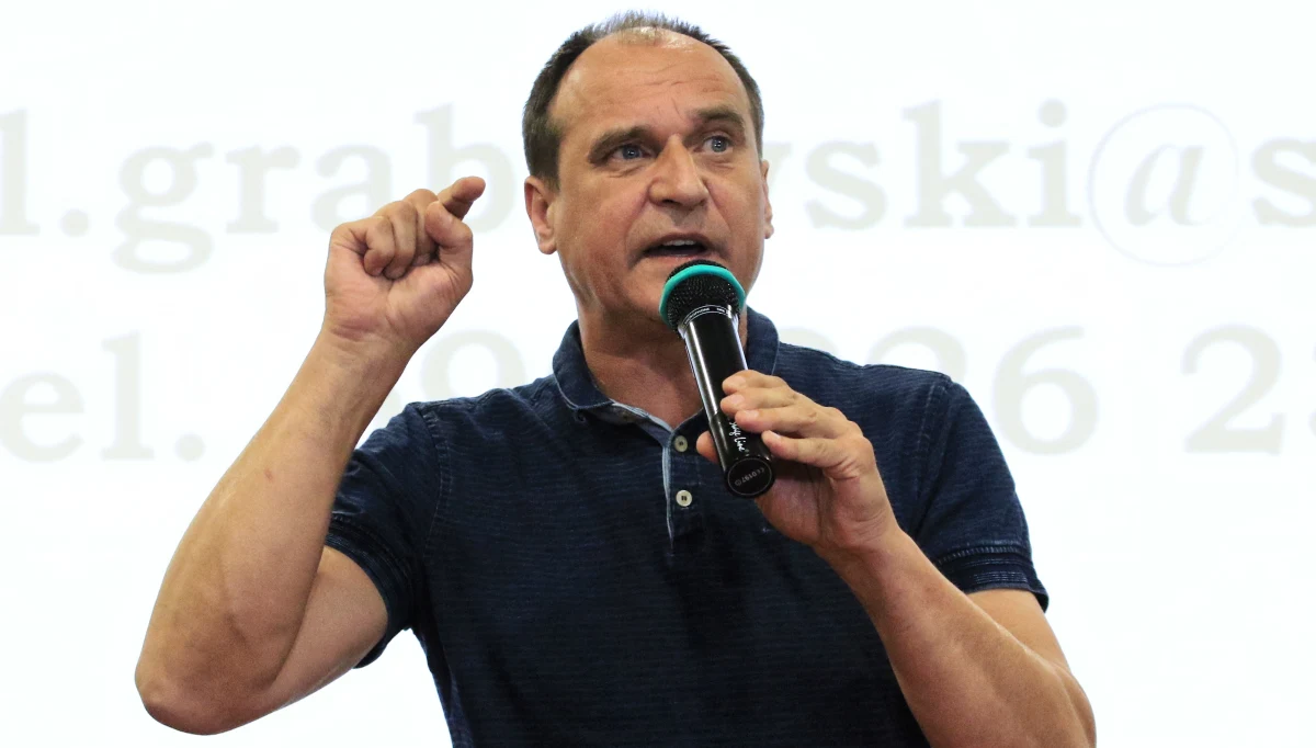 ​Ruch Kukiz’15 rocznie traci ponad 7 mln zł na tym, że nie jest partią. Są tacy, którzy marzą o tych środkach - pisze czwartkowa "Rzeczpospolita".