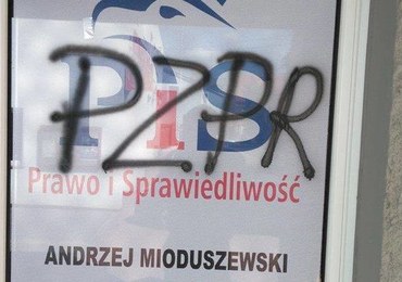 Zatrzymano sprawczynię ataku na biuro parlamentarzystów PiS w Wąbrzeźnie