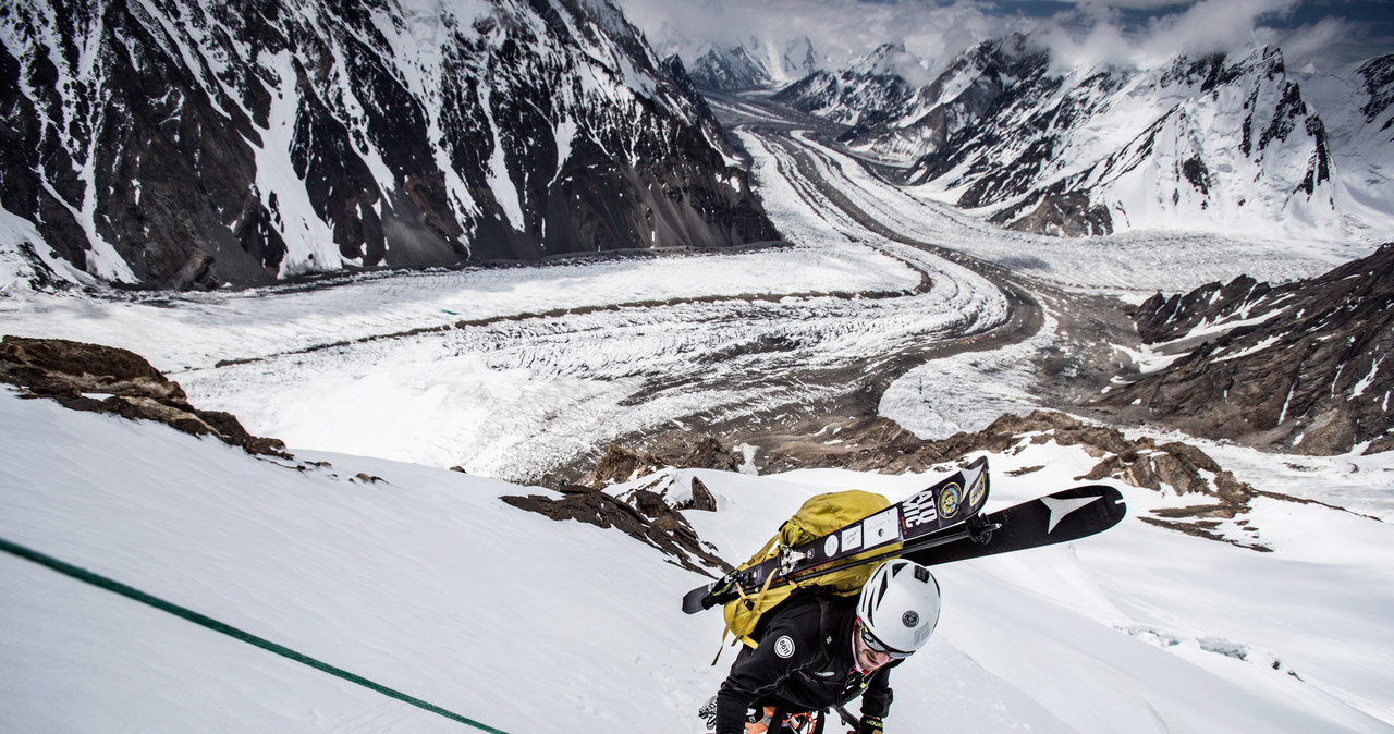 wiadomości,aktualności,Interia Polak wraca na Mount Everest. Po raz trzeci wyrusza, by dokonać niemożliwego