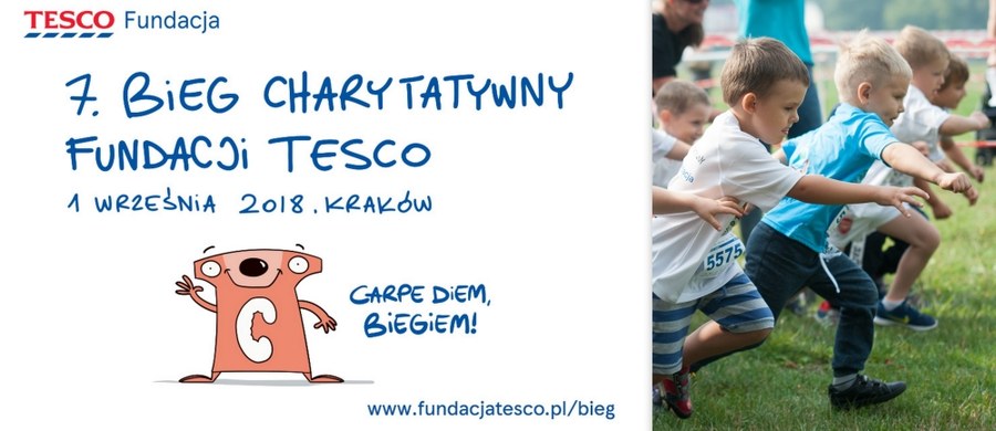 Chwytaj dzień i to biegiem! Kolejna edycja Biegu Charytatywnego Fundacji Tesco zbliża się wielkimi krokami! 1 września na krakowskich Błoniach spotkają się rodziny z dziećmi, mieszkańcy Krakowa, jak i wszyscy miłośnicy biegania, którzy połączą swoje siły i sportowe pasje, by wspomóc najmłodszych potrzebujących - pacjentów Uniwersyteckiego Szpitala Dziecięcego w Krakowie. Celem tegorocznego biegu jest zebranie środków na zakup pierwszej sztucznej nerki przeznaczonej dla najmłodszych pacjentów z Małopolski.