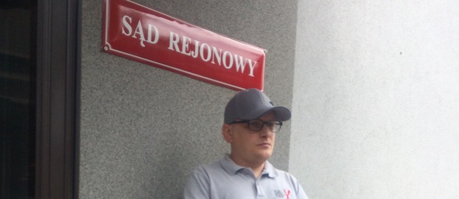 Akt zgonu, wystawiony omyłkowo przez Urząd Stanu Cywilnego na nazwisko żyjącego 42-letniego mężczyzny, został unieważniony przez Sąd Rejonowy w Sosnowcu. Mężczyzna uznany wcześniej za zmarłego "wróci do żywych" za 21 dni - wtedy uprawomocni się postanowienie sądu.