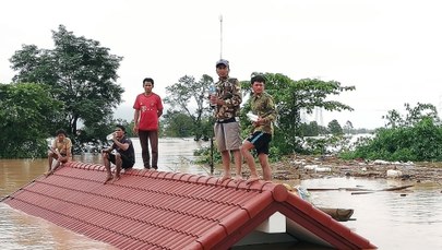 Laos: Akcja ratunkowa po zawaleniu się tamy. Zaginęły setki osób