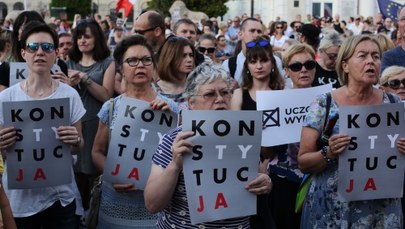 "Chcemy weta!". Pod oknami Andrzeja Dudy demonstracja ws. nowelizacji ustaw sądowych