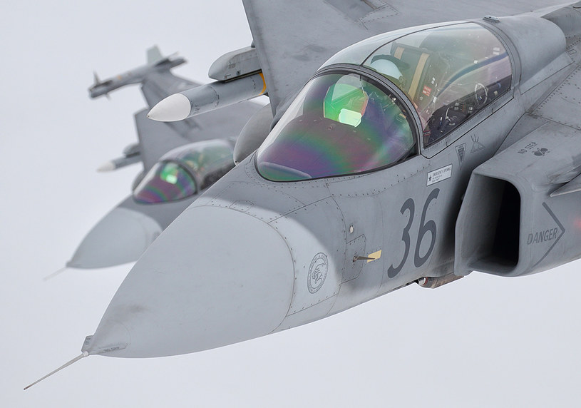 Jak wynika z najnowszych raportów, Szwecja zmieniła zdanie w sprawie swoich lekkich myśliwców i rozważa wysłanie ich Ukrainie. Co potrafi Saab JAS 39 Gripen?