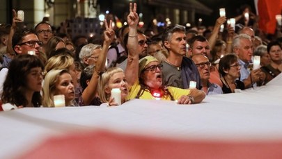 "Jeżeli nie wyjdziemy na ulice, to jest po sprawie". Polacy protestowali przeciwko zmianom w sądach