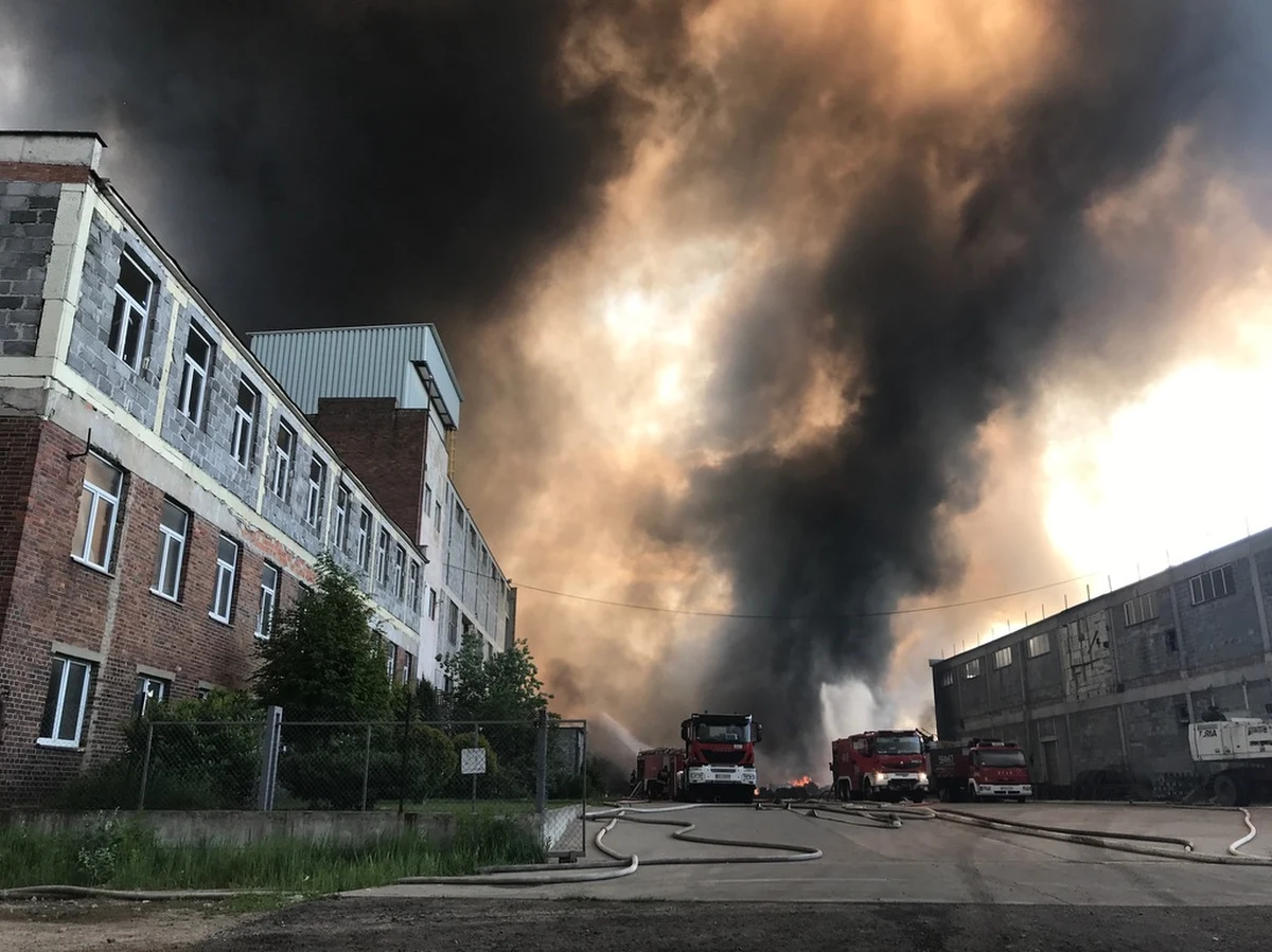 Prezydent Andrzej Duda podpisał pakiet odpadowy, czyli nowele dwóch ustaw o odpadach i Inspekcji Ochrony Środowiska. Cel ustaw to uszczelnienie systemu oraz eliminacja nieprawidłowości w gospodarce odpadowej.