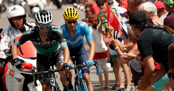 Słoweniec Primoz Roglic z grupy LottoNL-Jumbo wygrał po samotnym finiszu 19. etap Tour de France. Jako piąty linię mety minął Rafał Majka (Bora-Hansgrohe)! Żółtą koszulkę lidera zachował natomiast drugi na mecie w Laruns Brytyjczyk Geraint Thomas (Sky).