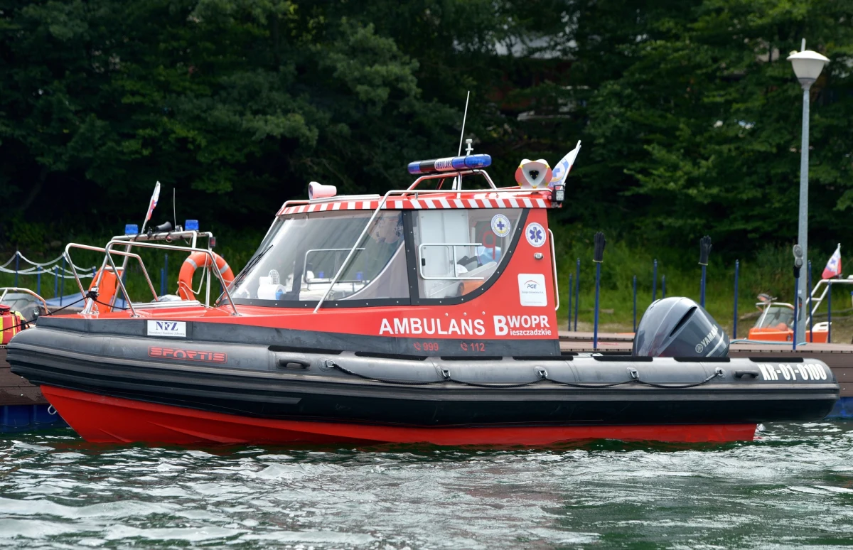 Od czwartku poszukiwano 15-letniej dziewczyny, która wypadła z łódki na Zalewie Kamieńskim w okolicach Kamienia Pomorskiego. Niestety, nastolatka utonęła. Ratownicy odnaleźli jej ciało.