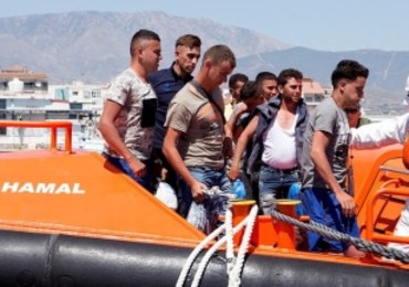 Rekordowo dużo imigrantów przypłynęło ostatnio do Hiszpanii
