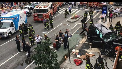 Manhattan: Auto wbiło się w ścianę budynku, 4 osoby ranne 