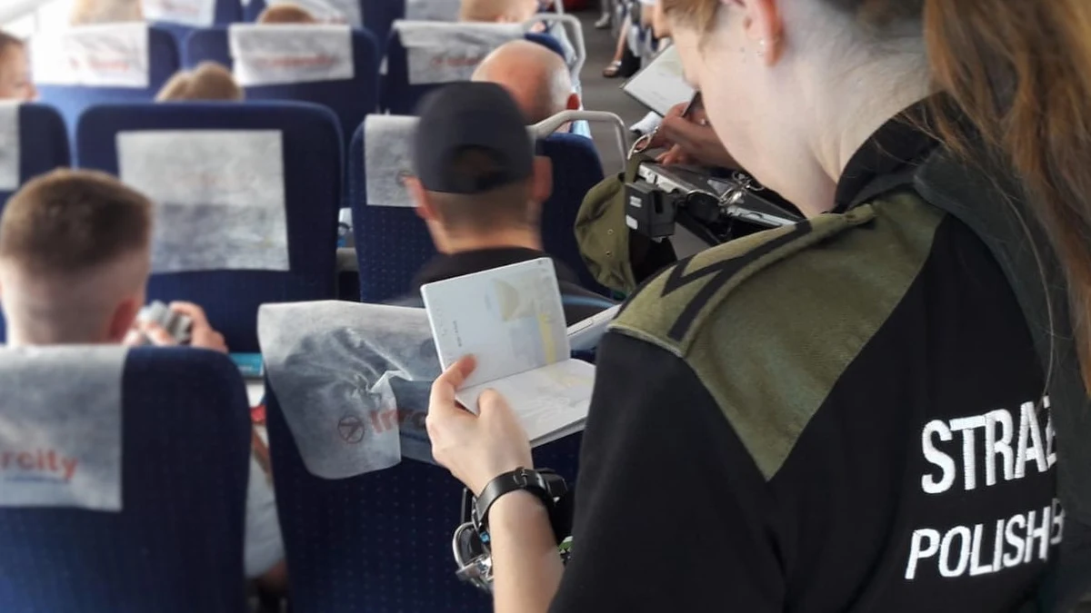 29-letniego Turka, który zamknięty w toalecie pociągu relacji Kijów-Przemyśl chciał wjechać na teren Unii Europejskiej, zatrzymała Straż Graniczna. Mężczyzna nie miał wizy. Został odesłany na Ukrainę. Później próbował pieszo przekroczyć tzw. zieloną granicę.