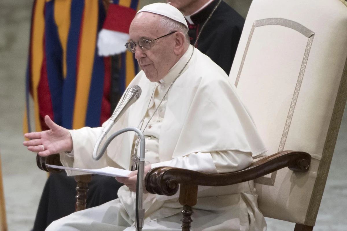 ​Watykan opublikował wydaną 11 maja bieżącego roku decyzję papieża Franciszka, nakazującą prefektowi Kongregacji Nauki Wiary wprowadzenie do Katechizmu Kościoła Katolickiego stanowczej tezy, że kara śmierci jest niedopuszczalna.