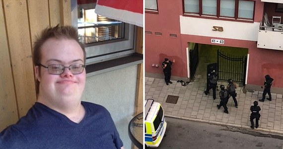 Tragiczna pomyłka szwedzkiej policji. Nad ranem w Sztokholmie od policyjnych kul broni zginął 20-letni mężczyzna. Funkcjonariusze zostali wezwani przez mieszkańców dzielnicy Vasastan, którym 20-latek pokazywał pistolet. Kiedy patrol przyjechał na miejsce, "doszło do niebezpiecznej sytuacji". Jak pisze dziennik „Aftonbladet”, trzech funkcjonariuszy oddało strzały. Mężczyzna zginął. Trzymany przez niego w ręku pistolet okazał się być zabawka. Dziś szwedzkie media ujawniły, że ofiara to autystyczny chłopak z syndromem Downa.