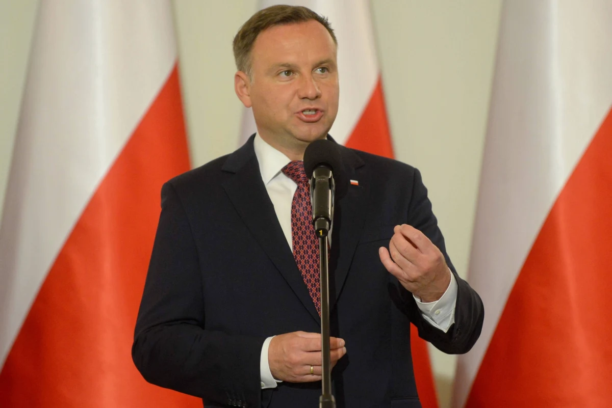 ​Przedstawiciele Kukiz'15, PSL, Partii Razem, Prawicy Rzeczypospolitej oraz Klubu Jagiellońskiego zaapelowali do prezydenta Andrzeja Dudy o zawetowanie nowelizacji Kodeksu wyborczego dot. ordynacji do Parlamentu Europejskiego. Ich zdaniem, nowela "zabetonuje scenę polityczną".