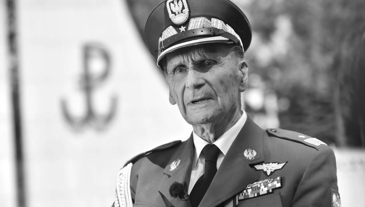 W wieku 101 lat zmarł żołnierz Armii Krajowej, uczestnik powstania warszawskiego, prezes Związku Powstańców Warszawskich, członek grupy inicjatywnej Muzeum Powstania Warszawskiego, gen. Zbigniew Ścibor-Rylski ps. Motyl. O śmierci generała poinformowało w mediach społecznościowych m.in. Muzeum Powstania Warszawskiego.