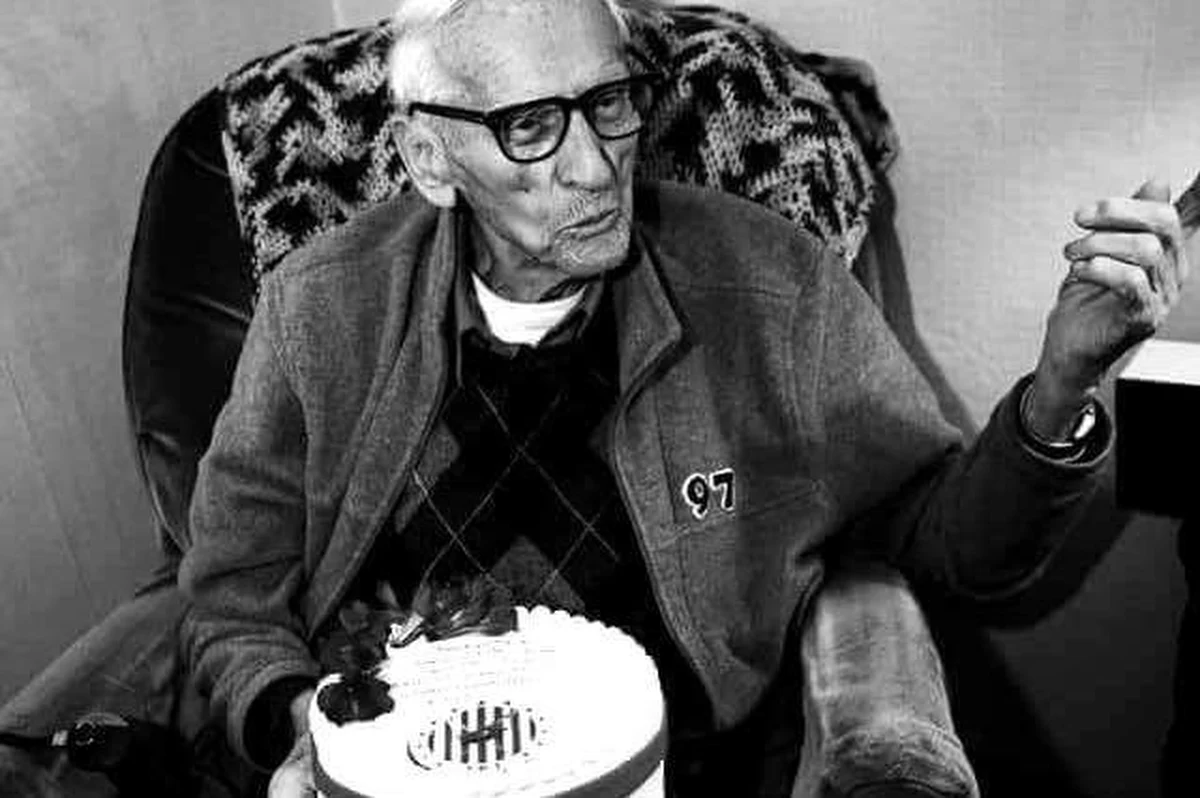 Zmarł lotnik-mechanik legendarnego Dywizjonu 303 kpt. Tadeusz Terlikowski - podało we wtorek na swojej stronie Ministerstwo Kultury i Dziedzictwa Narodowego. O śmierci kapitana poinformował Konsulat Generalny RP w Chicago.