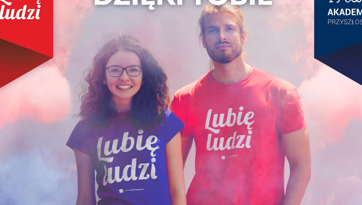 Co najmniej 13,5 tys. wolontariuszy w ponad 900 rejonach zaangażują w tym roku w swoje działania Szlachetna Paczka i Akademia Przyszłości. To jedne z największych i najskuteczniejszych programów społecznych w Polsce. Pomagają wyjść z biedy rodzinom znajdującym się w trudnej sytuacji życiowej i budują pewność siebie w dzieciach, które mają problemy w szkole. By mogły działać, potrzebują bohaterów. SuperW, czyli wolontariusze, są krwiobiegiem obu projektów. Możesz zostać nim także Ty!