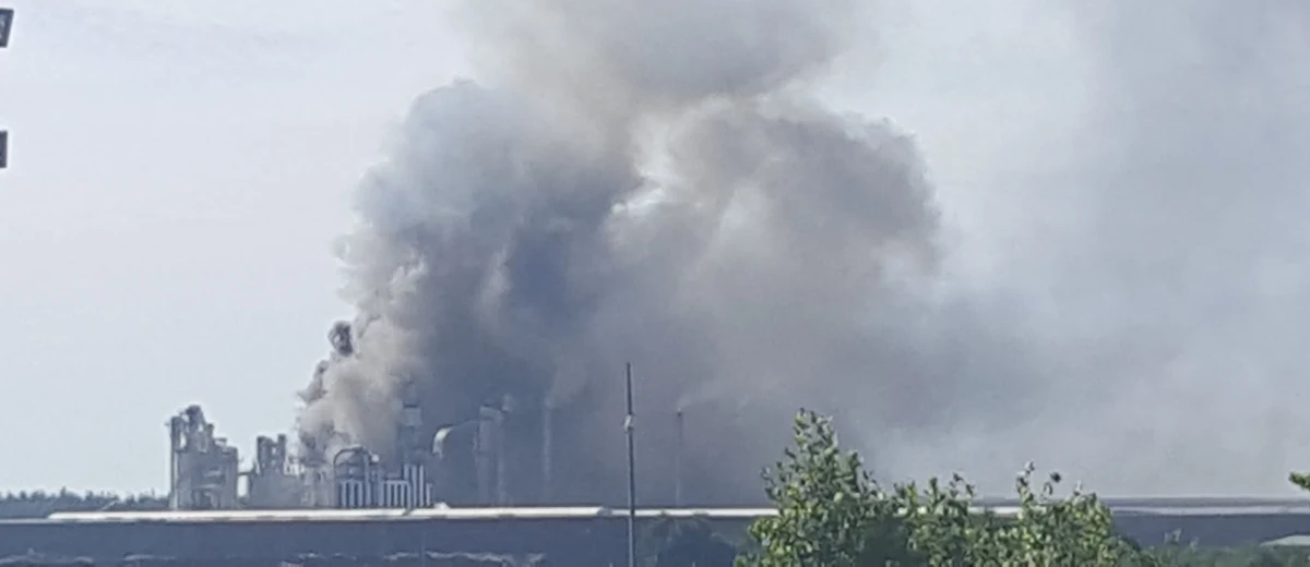 W zakładzie „Kronospan” w Mielcu wybuchł pożar. Informację o wypadku dostaliśmy na Gorąca Linię RMF FM. Ogień udało się opanować.