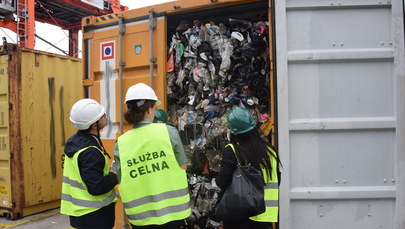 Brytyjskie firmy objęte śledztwem w sprawie eksportu śmieci do Polski