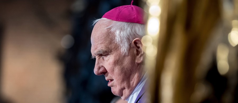 Grupa parafian z Szalejowa Górnego (Dolnośląskie) pozwała biskupa świdnickiego Ignacego Deca. Zarzucają oni hierarsze, że twierdził, iż wieloletni proboszcz kościoła św. Jerzego w Szalejowie Górnym ma nieślubne dziecko. 