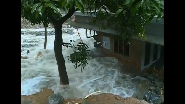 W południowej części Indii szaleje powódź wywołana przez deszcze monsunowe. Jak dotąd żywioł pochłonął około 20 osób. 