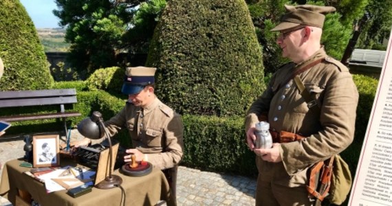 Za nami drugi dzień 6. Festiwalu Tajemnic na Zamku Książ! Na uczestników czekały liczne widowiska historyczne, pokazy, wystawy oraz wykłady.