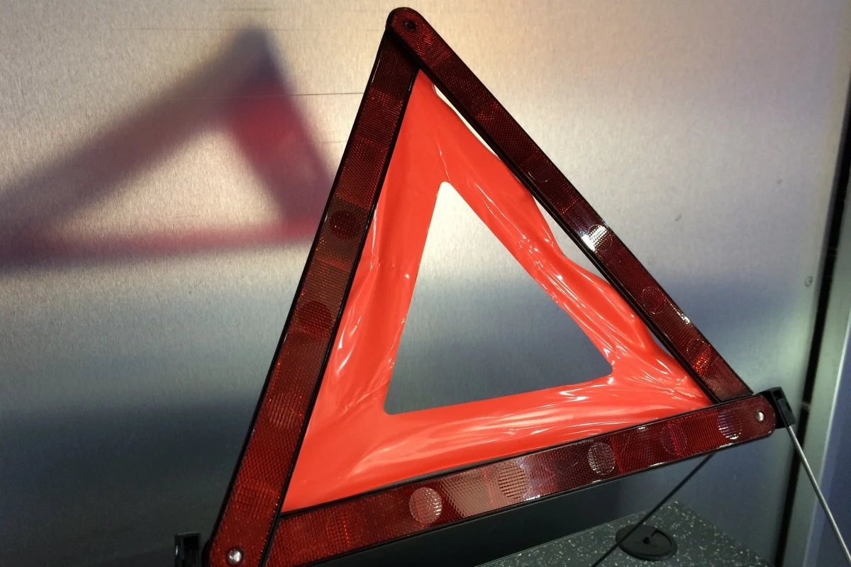 ​Karambol na drodze krajowej nr 1 w okolicach Mykanowa niedaleko Częstochowy. Trasa w kierunku Katowic jest teraz całkowicie zablokowana - informuje dziennikarz RMF FM Marcin Buczek.