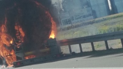 Pożar cysterny na autostradzie A4 we Wrocławiu. Droga była zablokowana w obie strony