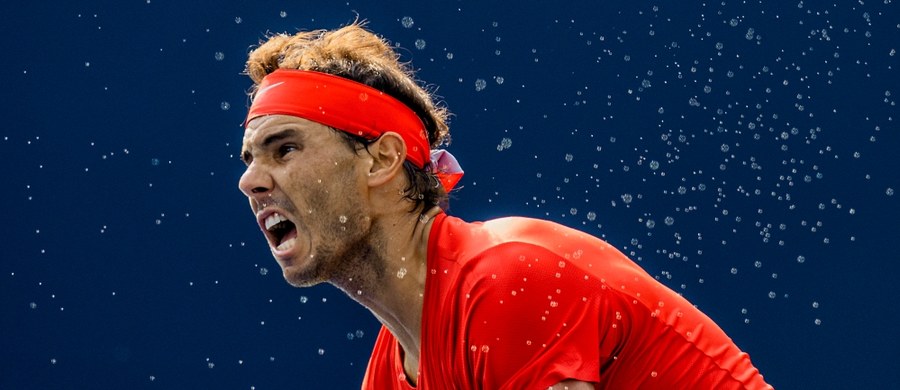 Hiszpan Rafael Nadal nie wystąpi w rozpoczynającym się w poniedziałek turnieju ATP na kortach twardych w Cincinnati. Lider światowego rankingu tenisistów chce odpocząć przed zbliżającym się wielkoszlemowym US Open (27 sierpnia - 9 września).