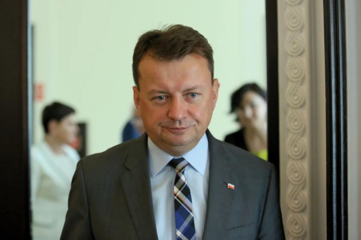 "Osoby, które czują się urażone wypowiedzią ministra Błaszczaka, mogą się do mnie zgłosić" - mówi w rozmowie z reporterem RMF FM Adam Lipiński - pełnomocnik rządu do spraw równego traktowania. Chodzi o słowa szefa MON Mariusza Błaszczaka, który nazwał uczestników poznańskiego marszu równości "paradą sodomitów". Wypowiedź wywołała oburzenie obrońców praw człowieka.