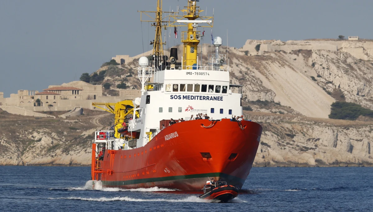 Francja, Hiszpania, Niemcy, Portugalia i Luksemburg zgodziły się przyjąć 141 migrantów z "Aquariusa", statku organizacji pozarządowej SOS Meditarranee - poinformowała Komisja Europejska. Na zacumowanie statku w swoim porcie zgodę wyraziła Malta.