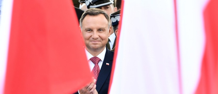 O godz. 12:30 prezydent Andrzej Duda ma ogłosić swoją decyzję ws. nowelizacji Kodeksu wyborczego dot. ordynacji wyborczej do Parlamentu Europejskiego. Wcześniej wyrażał poważne zastrzeżenia co do kształtu uchwalonych przez parlament zmian i mówił, że skłania się do ich zablokowania. 