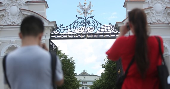 Dwie polskie uczelnie - Uniwersytet Warszawski i Uniwersytet Jagielloński - znalazły się w rankingu szanghajskim (ARWU), prestiżowej liście 500 najlepszych uczelni świata. UW podobnie jak w poprzednim roku został sklasyfikowany w czwartej setce, zaś UJ - w piątej.
