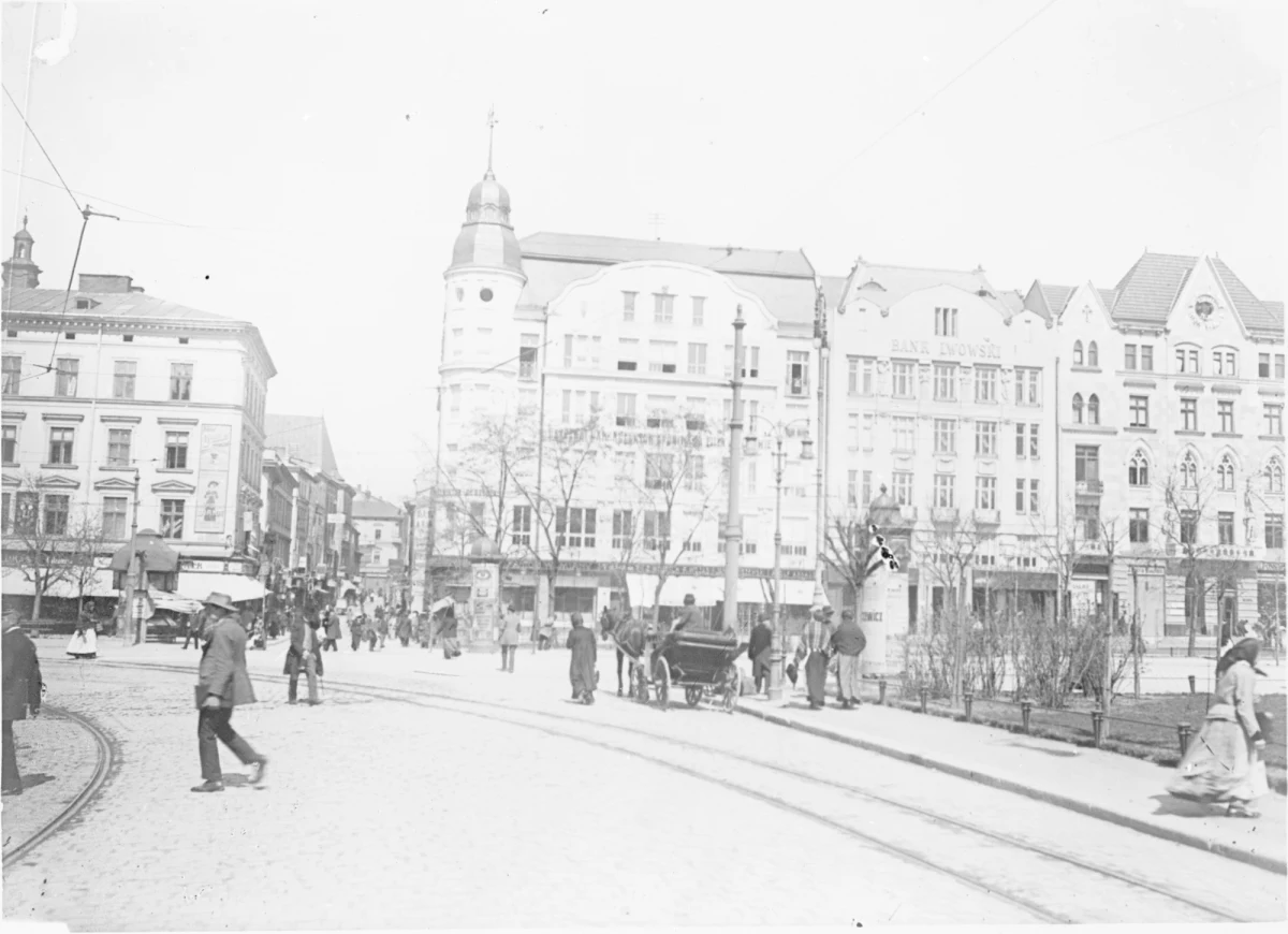 Bohaterowie mają nazywać się Bohdan i Myroslaw, a mówić i śpiewać będą nie po polsku, ale - uwaga! - po ukraińsku. To tak jakby bohaterowie filmu "Pan Tadeusz" mówili w swoich domach po litewsku, a polscy rycerze z "Krzyżaków" po niemiecku. No cóż, gdyby żyli Kazimierz Wajda i Henryk Vogelfänger to o tej "zakałapućkanej miszkulancji" napisaliby niejeden tekst. 