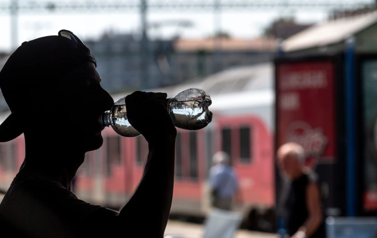 Ze śmiechem, ale i z niedowierzaniem przyjęto "dobrą radę" przedstawiciela władz kolumbijskiego miasta Santa Marta, Julio Salasa, który całkiem serio zarekomendował mieszkańcom powstrzymanie się od seksu jako sposób na radzenie sobie z falą upałów.